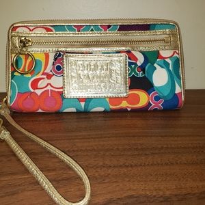 Coach Poppy Signature multy color wallet